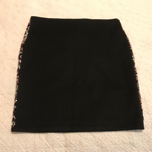 NWT H&M sequined geometric pink, white & black pull-on stretchy mini skirt (M) - Picture 6 of 10